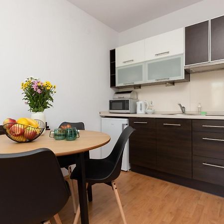 Cozy Apartment With Balcony Warszawa By Noclegi Renters Экстерьер фото