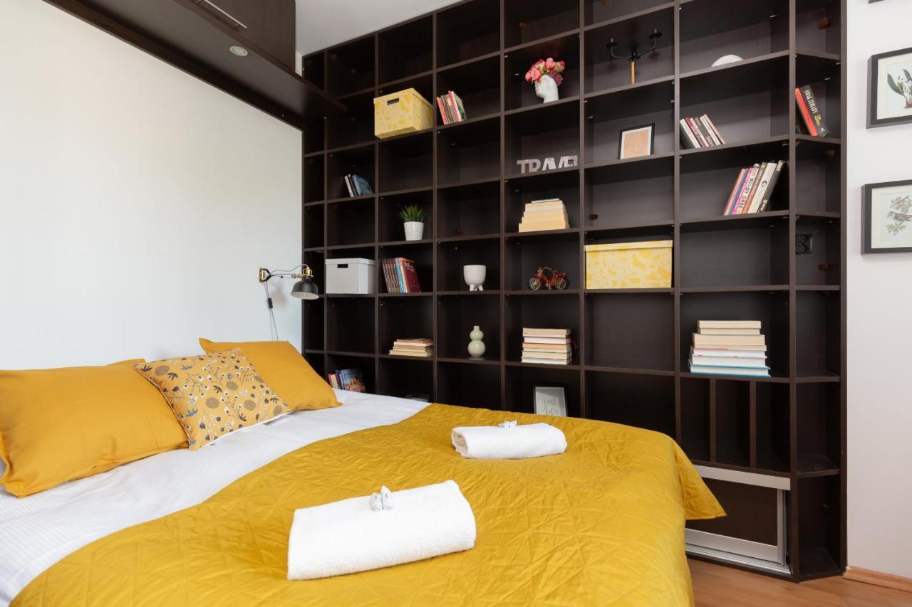 Cozy Apartment With Balcony Warszawa By Noclegi Renters Экстерьер фото