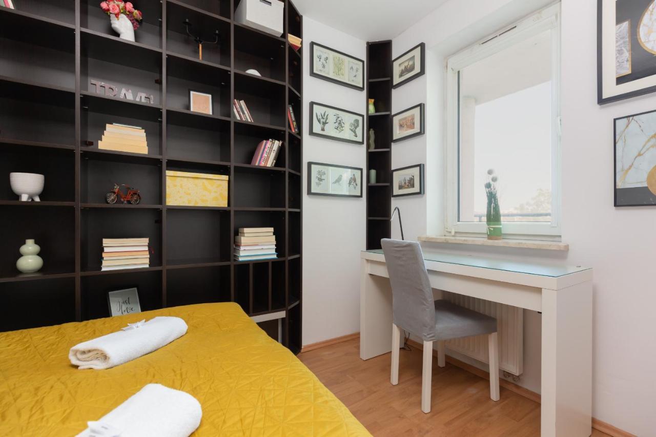 Cozy Apartment With Balcony Warszawa By Noclegi Renters Экстерьер фото